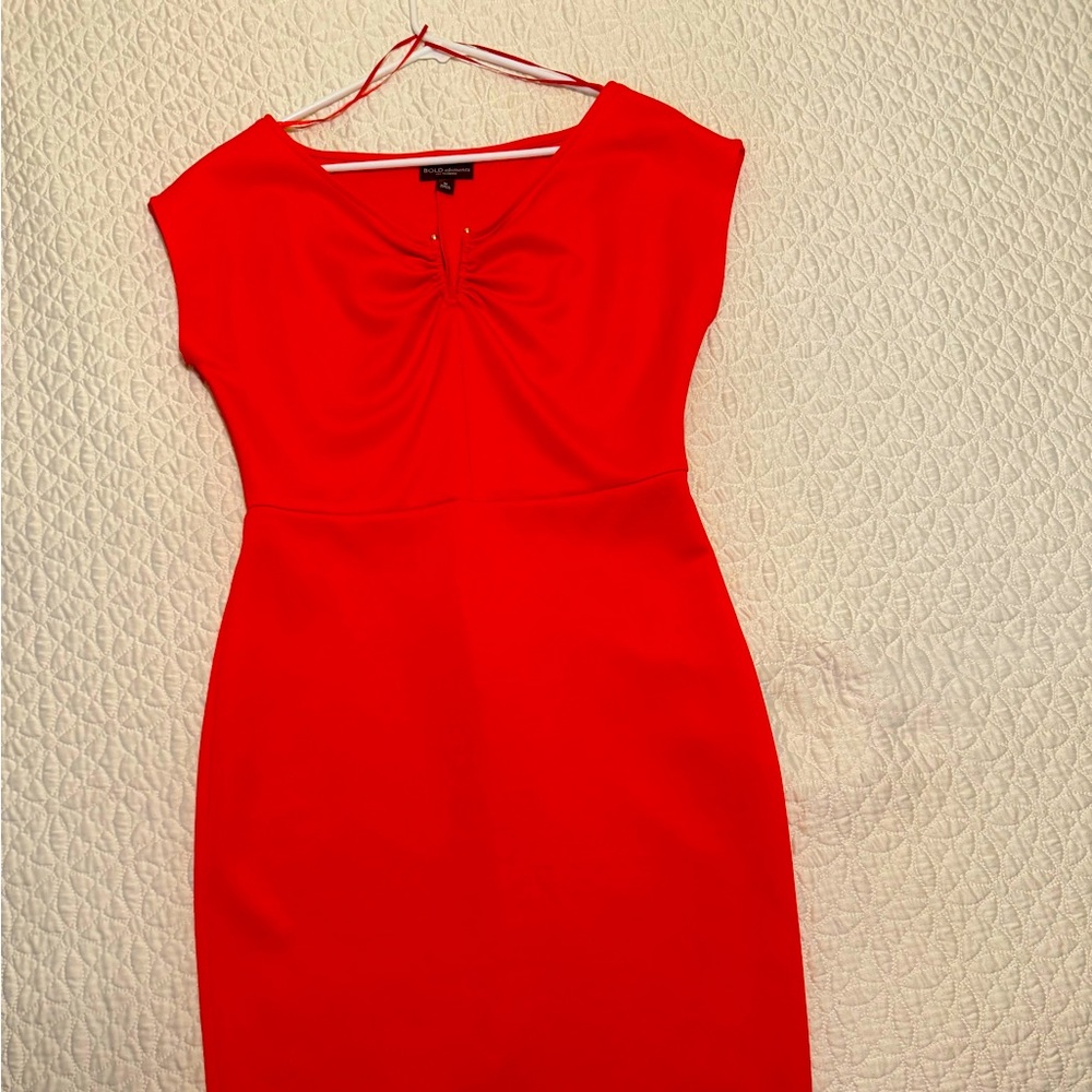 BOLD elements Red Pleated Sheath Dress Scoop Neck Cap Sleeve